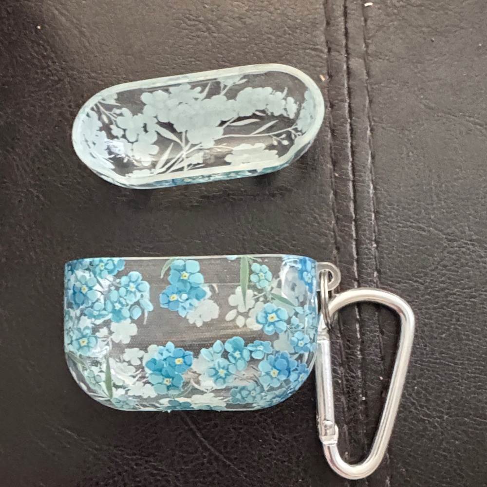 Floral Blue AirPod 3 Case with Carabiner - Picture 2 of 6